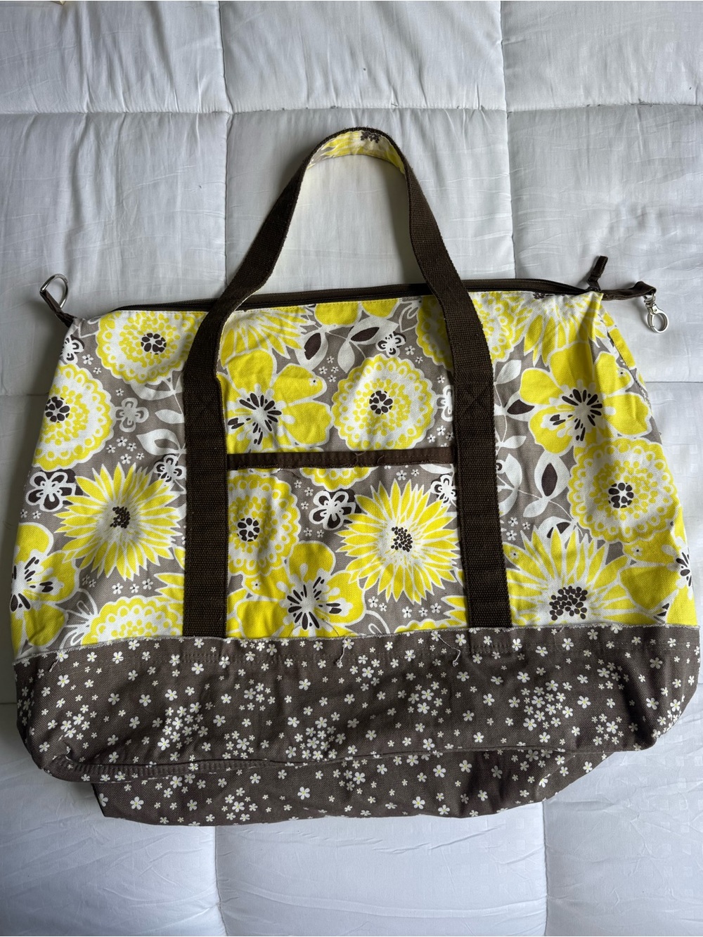 Thirty One Weekender Tote, Awesome blossom